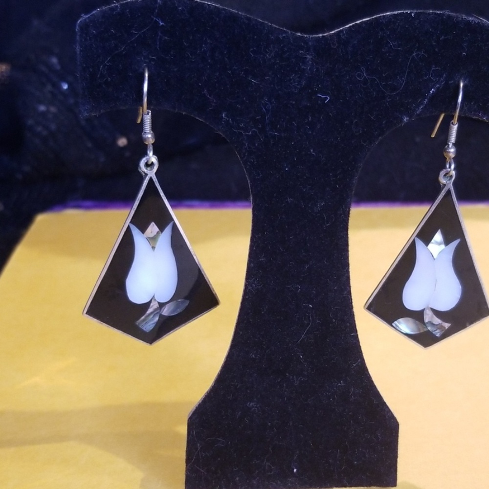 earrings mother of pearl